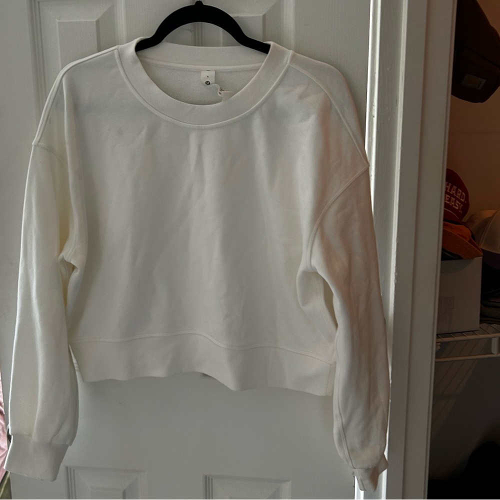 Lululemon Size 4  White Cropped Crew Sweatshirt